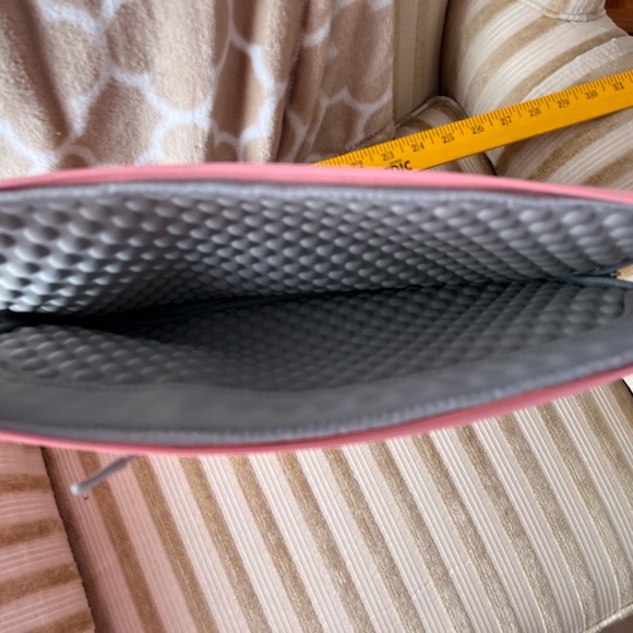 Light Pink - Mosiso Laptop Sleeve with Handle -Never Used - Excellent Condition - Picture 7 of 9
